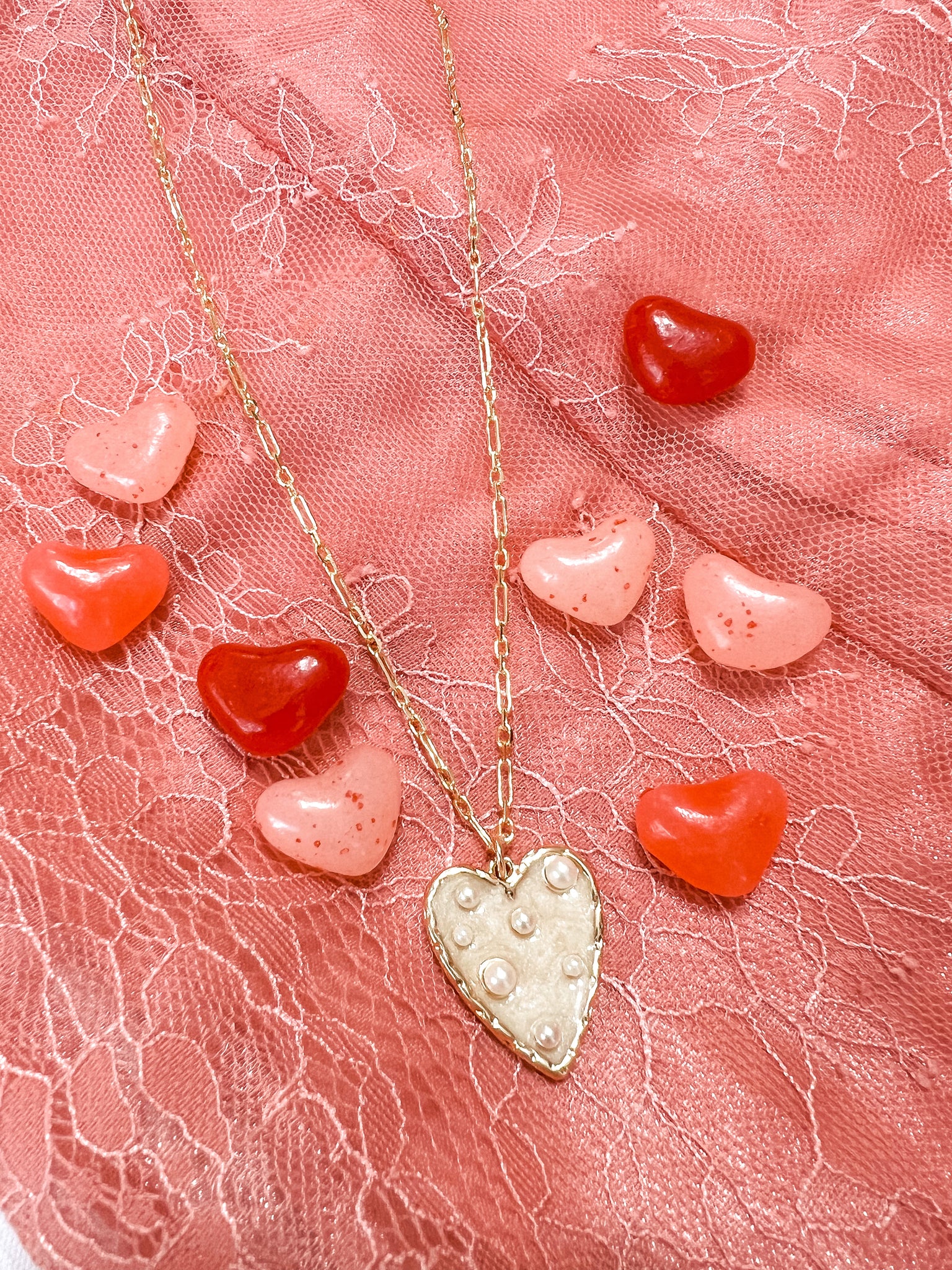 Mei Dainty Heart Necklace
